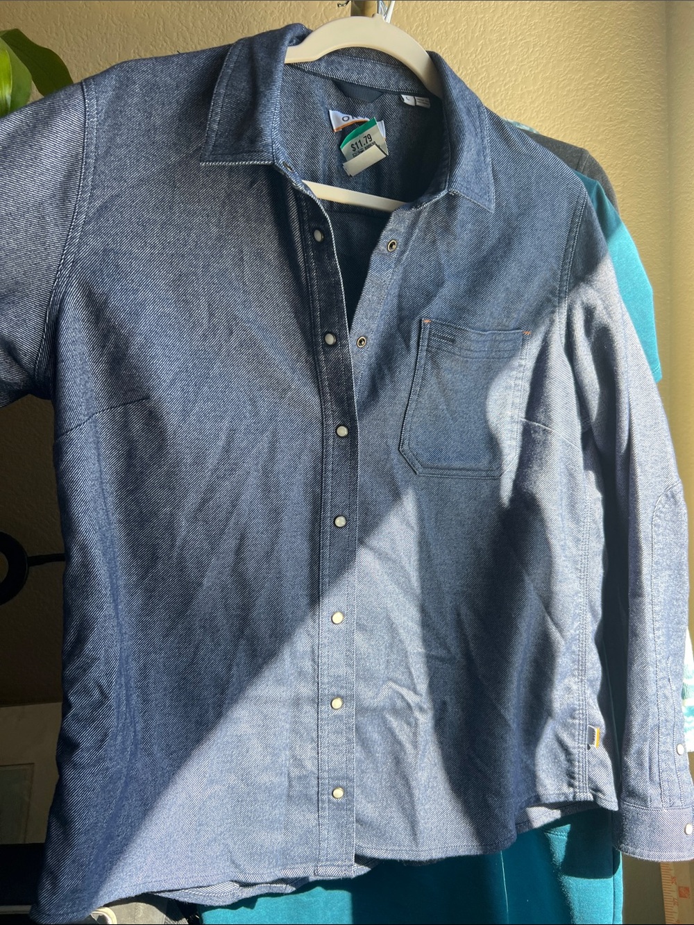Orvis Pearl Snap Long-Sleeve stretch Denim Look Button-Down Shirt - Indigo Blue - Picture 3 of 10